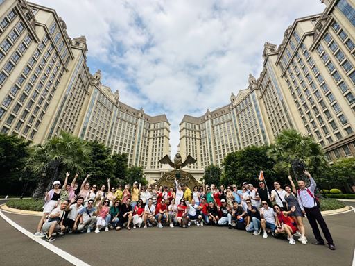 Hà Nội - Hải Nam - Tam Á - Hải Hoa Đảo - Vịnh Á Long - Hà Nội (5N4D)