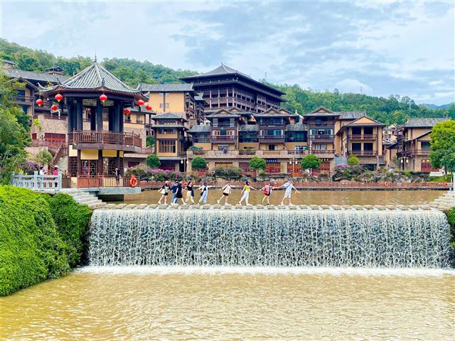 BÌNH BIÊN – MÔNG TỰ - KIẾN THỦY – DI LẶC